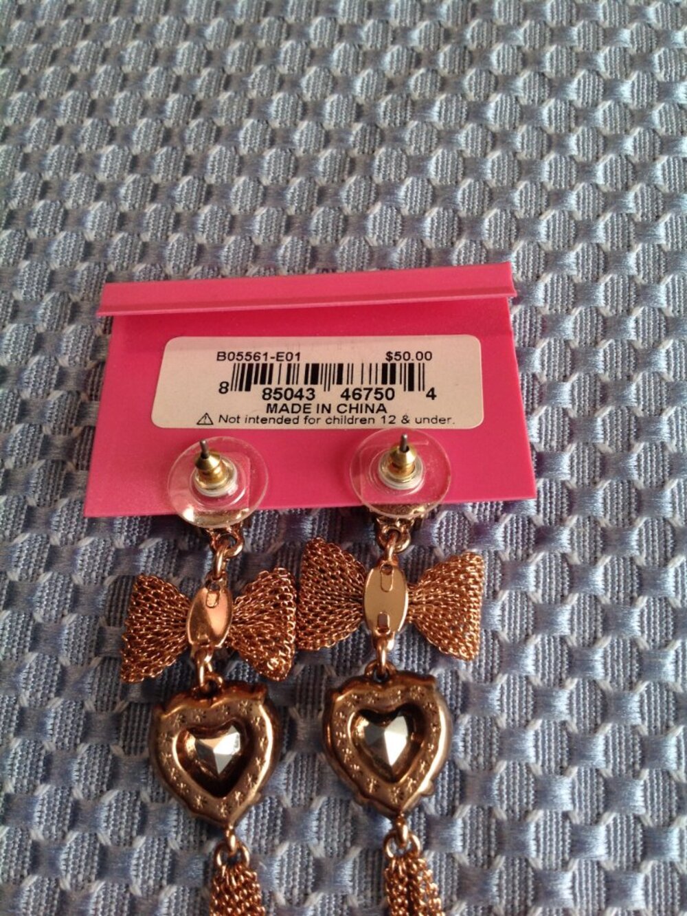 Betsey Johnson Bow Heart Rhinestone Dangle Tassel Chain Pierced Earrings - Picture 7 of 8